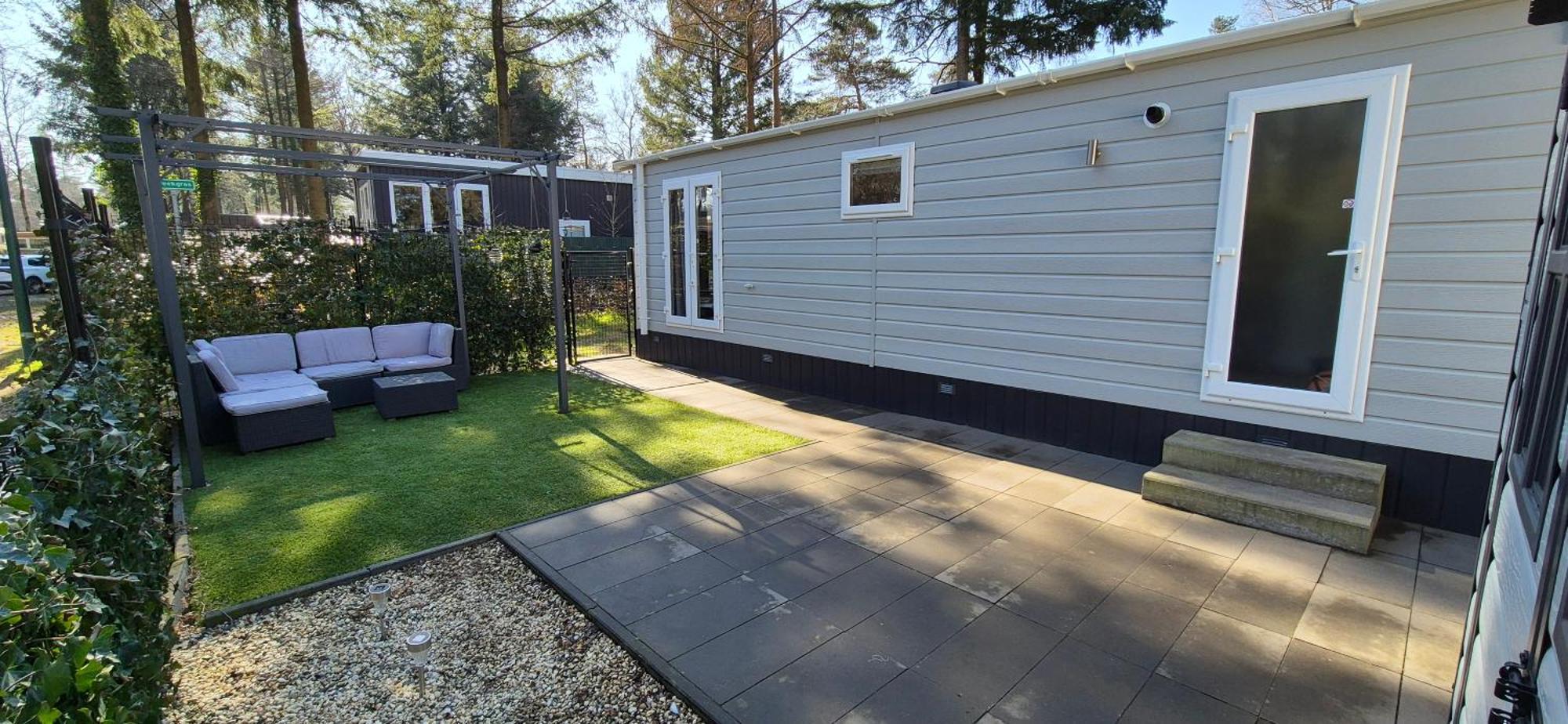 Het Veluwse Boshuisje Knus Chalet Met Omheinde Tuin Op De Veluwe Hoenderloo Esterno foto